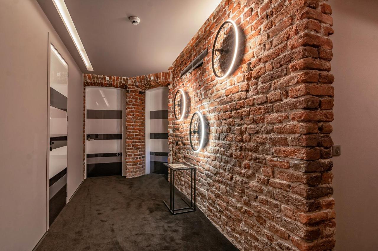 Design 36 Sofia